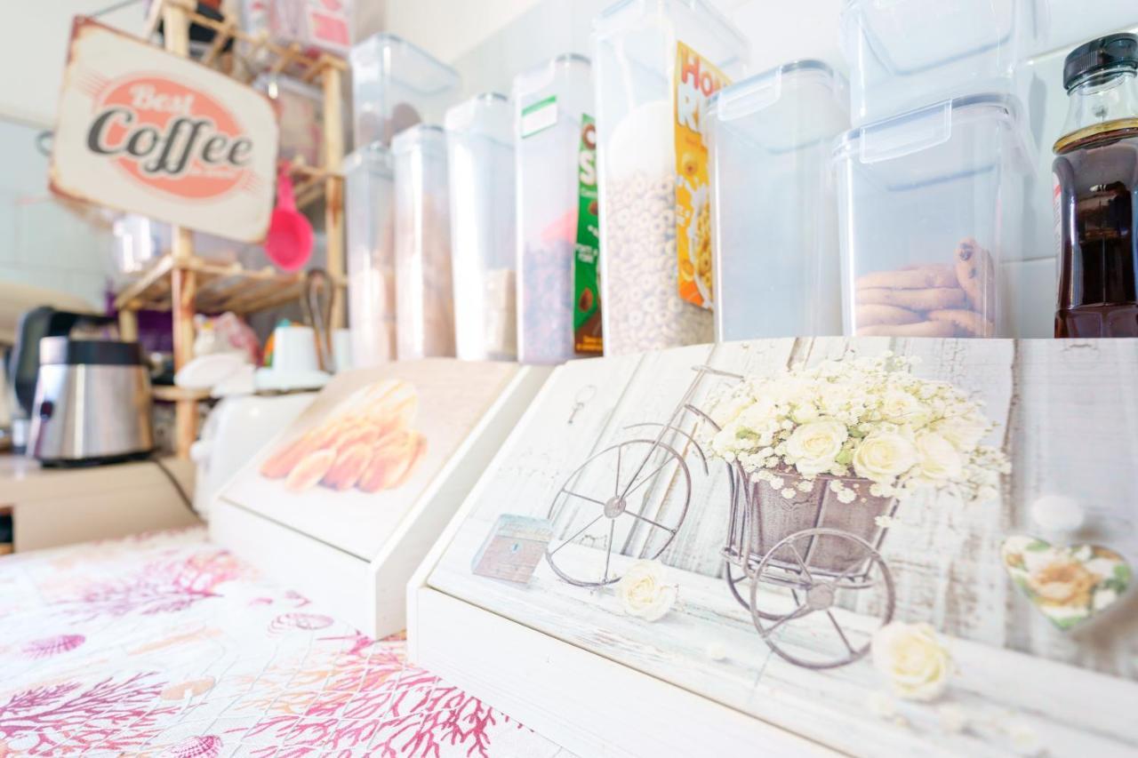 B&B POTHOS - ENG ITA - Rooms with Air Conditioning Wi-Fi Fridge Netflix Bike Rent Local Guide - Camere con aria condizionata, frigo, internet, guida locale, noleggio bici Cagliari Esterno foto