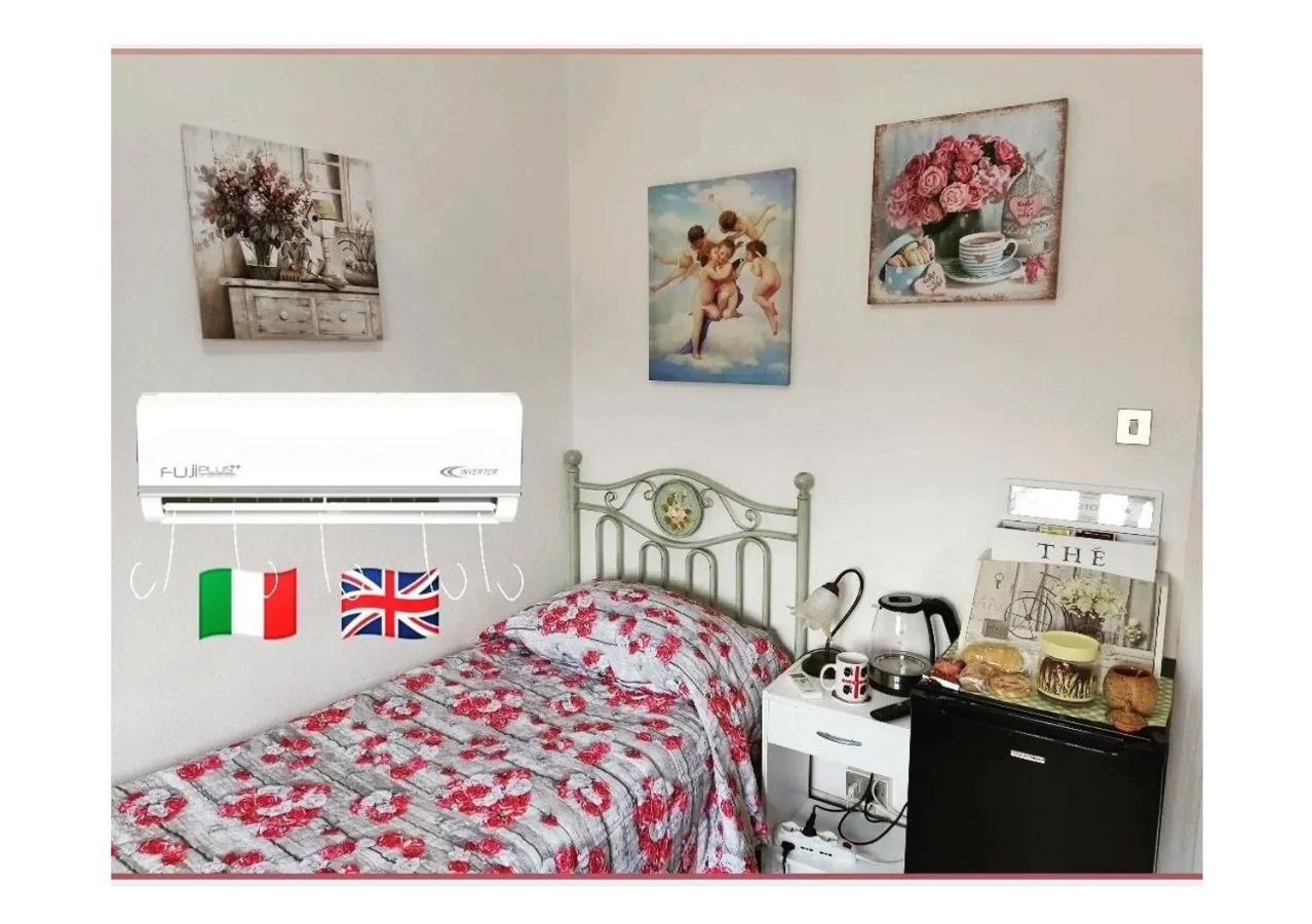 B&B POTHOS - ENG ITA - Rooms with Air Conditioning Wi-Fi Fridge Netflix Bike Rent Local Guide - Camere con aria condizionata, frigo, internet, guida locale, noleggio bici Cagliari Esterno foto