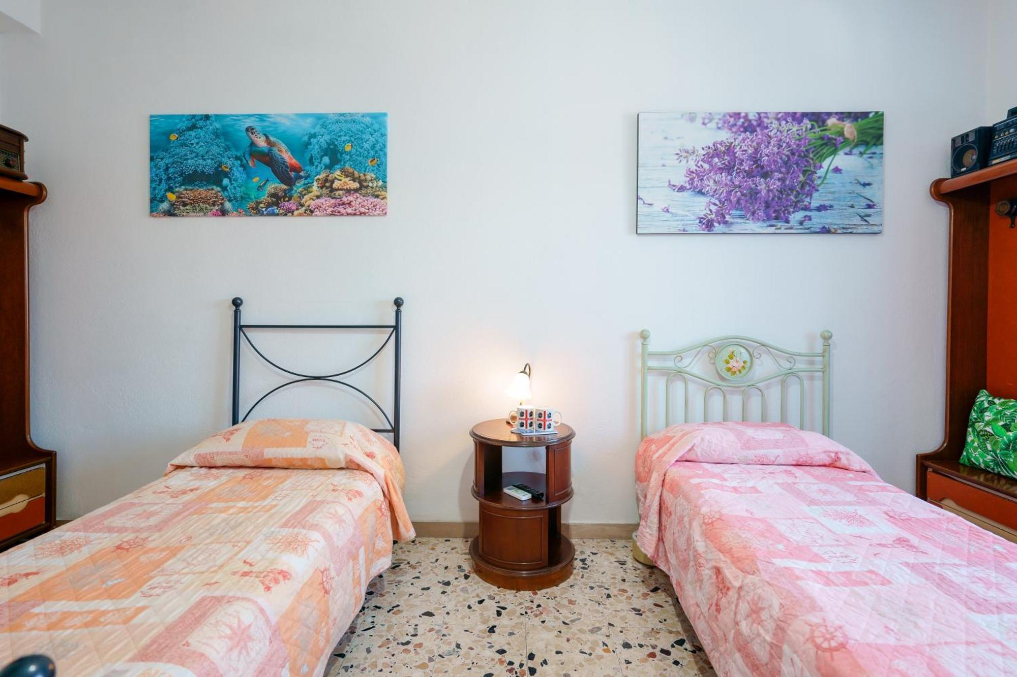 B&B POTHOS - ENG ITA - Rooms with Air Conditioning Wi-Fi Fridge Netflix Bike Rent Local Guide - Camere con aria condizionata, frigo, internet, guida locale, noleggio bici Cagliari Esterno foto